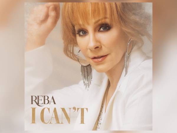 Reba gives arid land life in "I Can't" video
